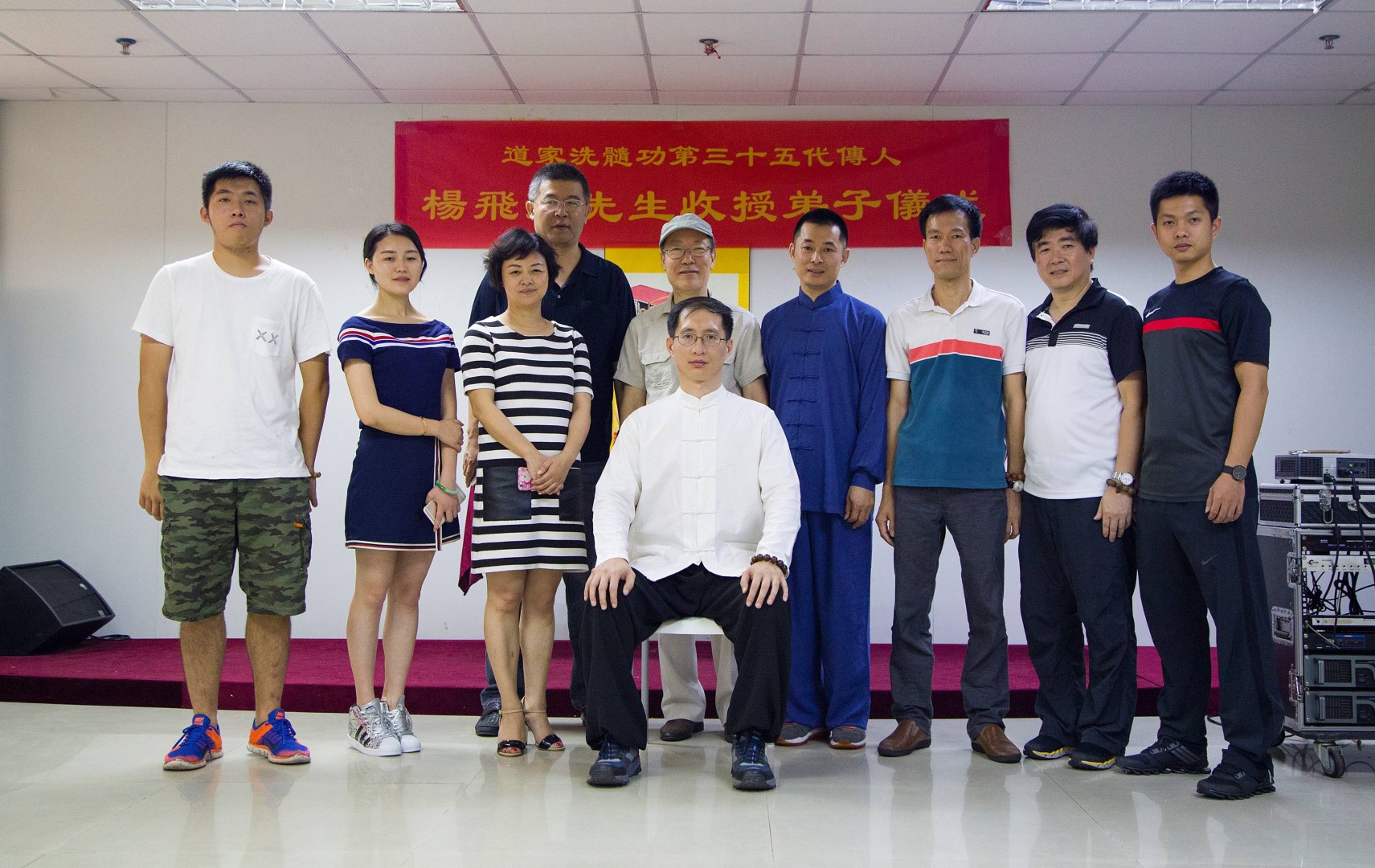 2 (Large).jpg 2 (Large).jpg